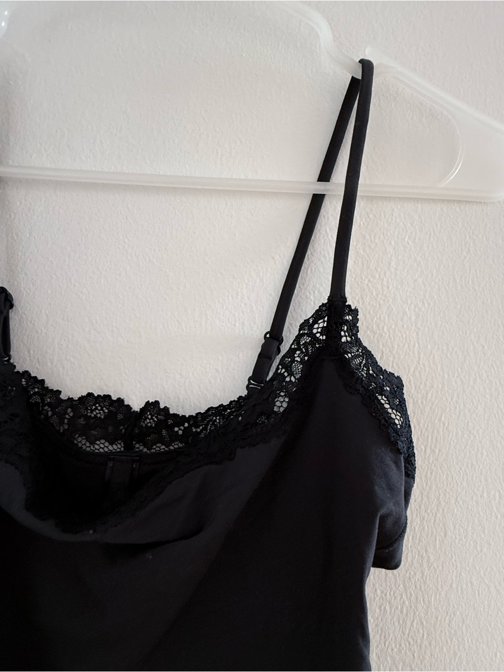 SKIMS Black/Onyx Fits Everybody Lace Cami Bodysuit - Picture 6 of 8